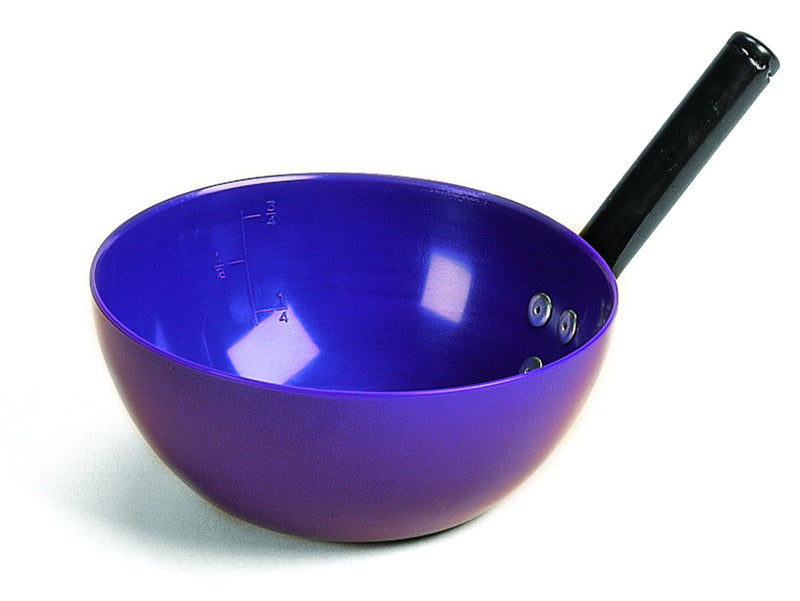 Stubbs Round Plastic Feed Scoop S80
